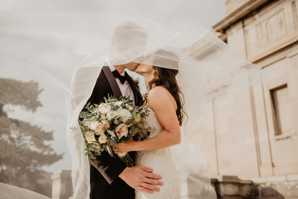 primo bacio matrimonio- Emma Bauso- Pexels.com
